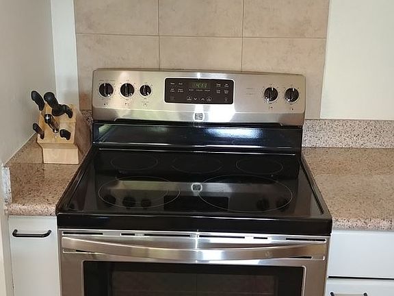 3rd image of 7275 Marina Ct