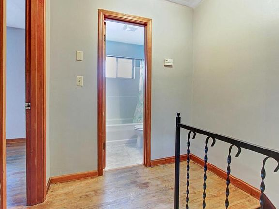 4th image of 106 Lucas Dr APT 3
