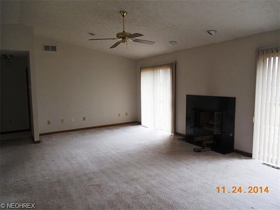 4th image of 7439 E Huntington Dr