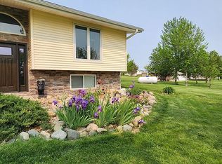 7374 30th Ave, Atkins, IA 52206