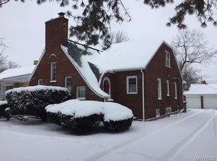 76 Highland Pkwy, Buffalo, NY 14223