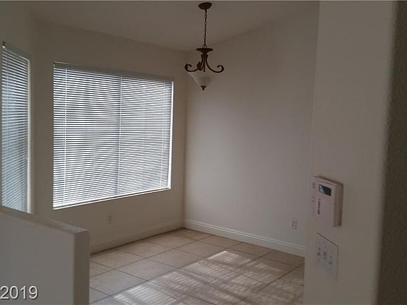 5th image of 1069 Ashwood Bay Ave #0