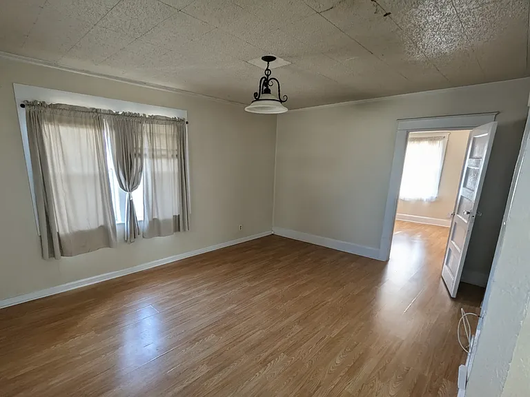 2315 E Kaley Ave #1 — Photo 2
