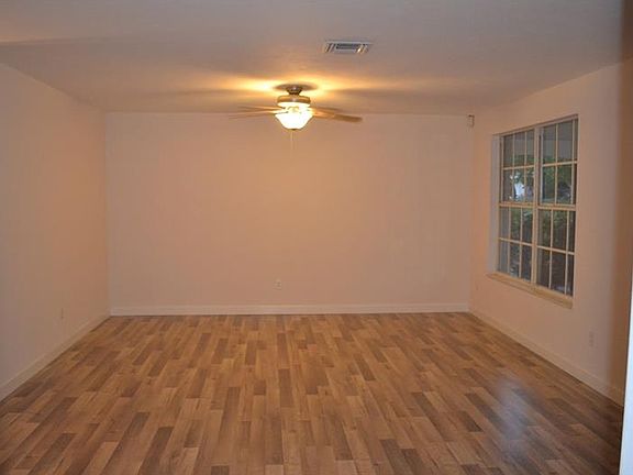 4th image of 1444 Falmouth Ave