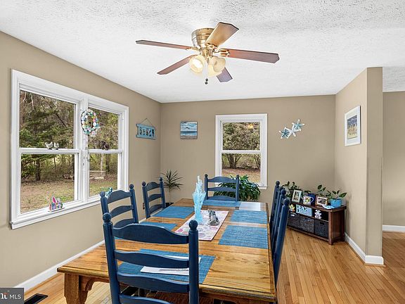 5th image of 11464 Winslow Dr