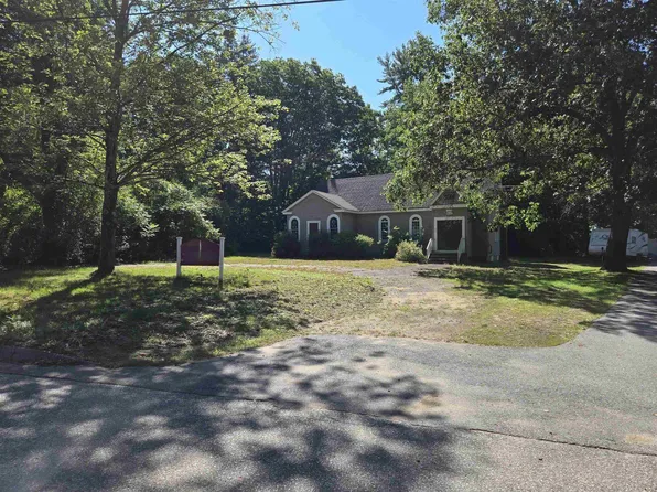 26 S Sulloway Street, Franklin, NH 03235