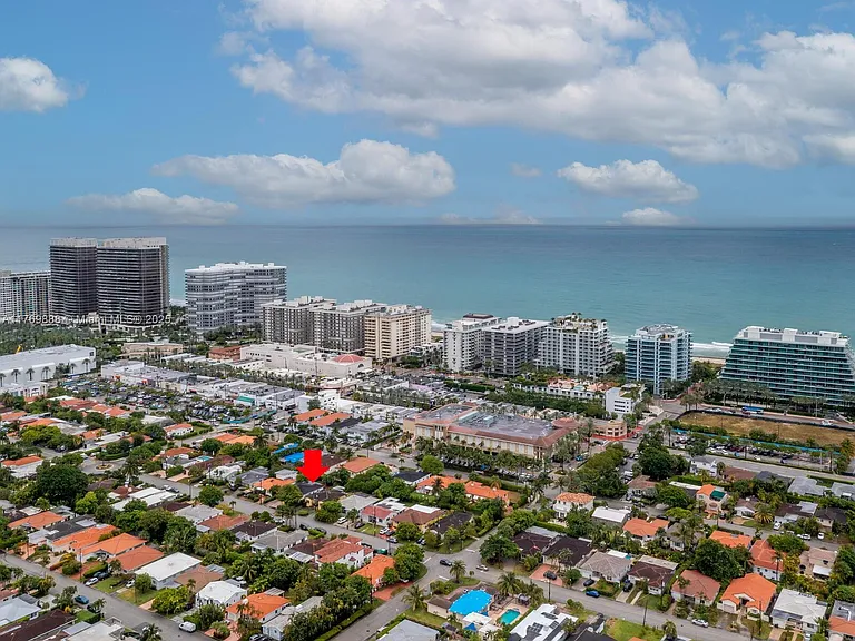 9441 Byron Ave — Photo 6