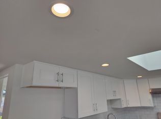 925 N Olive St #B, Anaheim, CA 92805