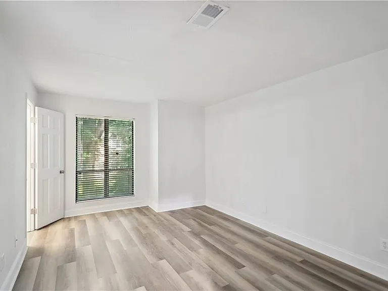 420 Warm Springs Cir #420 — Photo 11