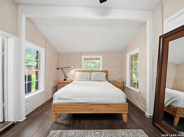 19214 Grey Forest Dr — Photo 26