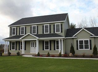 10 Spring Farm Ln, Schenectady, NY 12303