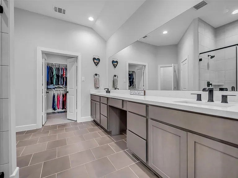 2502 Ocean Key Dr — Photo 15