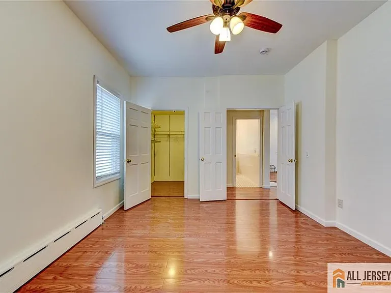 37 E Somerset St #1 — Photo 8