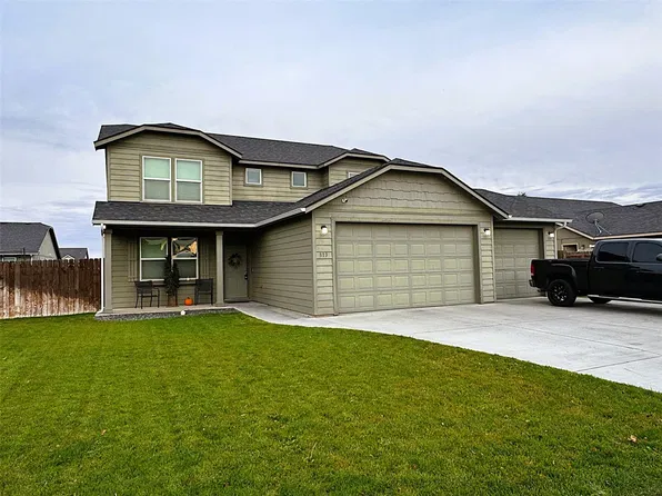 813 S Lakeland Drive, Moses Lake, WA 98837