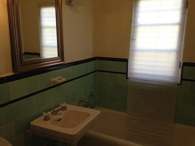 802 N Sweetzer Ave #106 — Photo 10