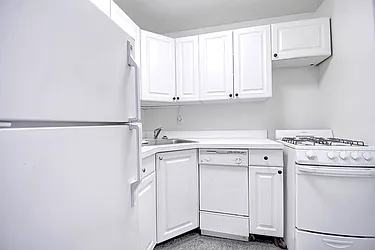 Rented by Urbane Brokerage