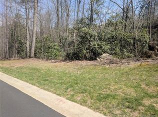 34 Old Lafayette Ln, Black Mountain, NC 28711