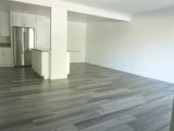 2nd image of 5072 Village Dr