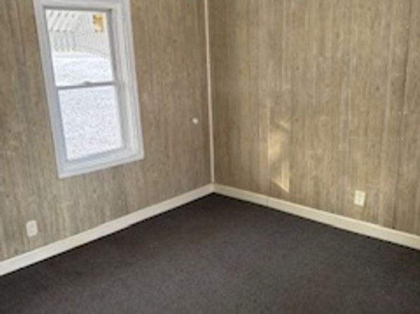 3961 Logan Ave APT 8