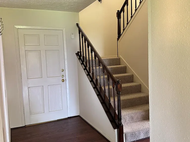 5614 Country Green St — Photo 5