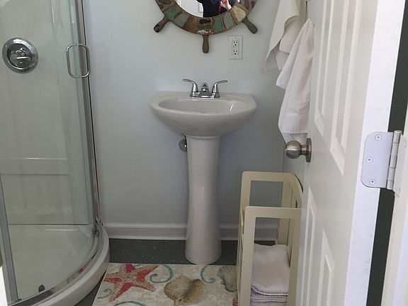 5th image of 3440 Butler Dr