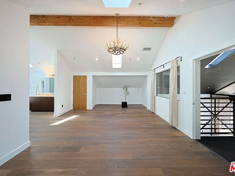 2230 Glendale Blvd — Photo 19
