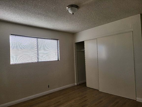 5th image of 212 S Marguerita Ave