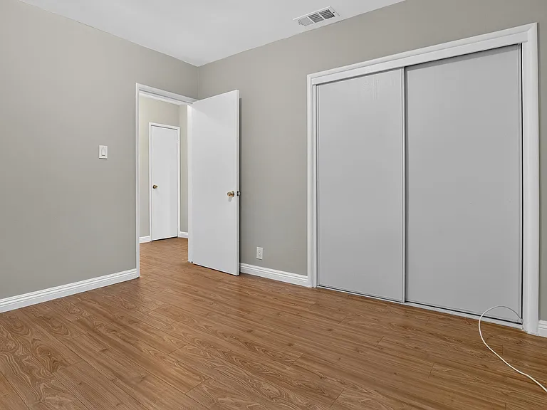 5332 Denny Ave #2 — Photo 21