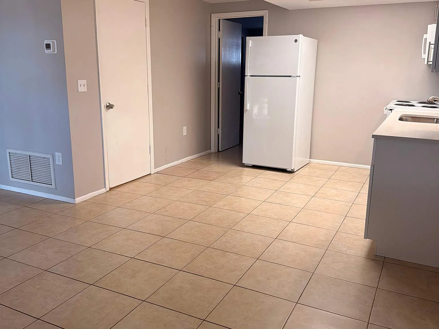 1 bed, 600 sqft, $1,175 — Photo 4