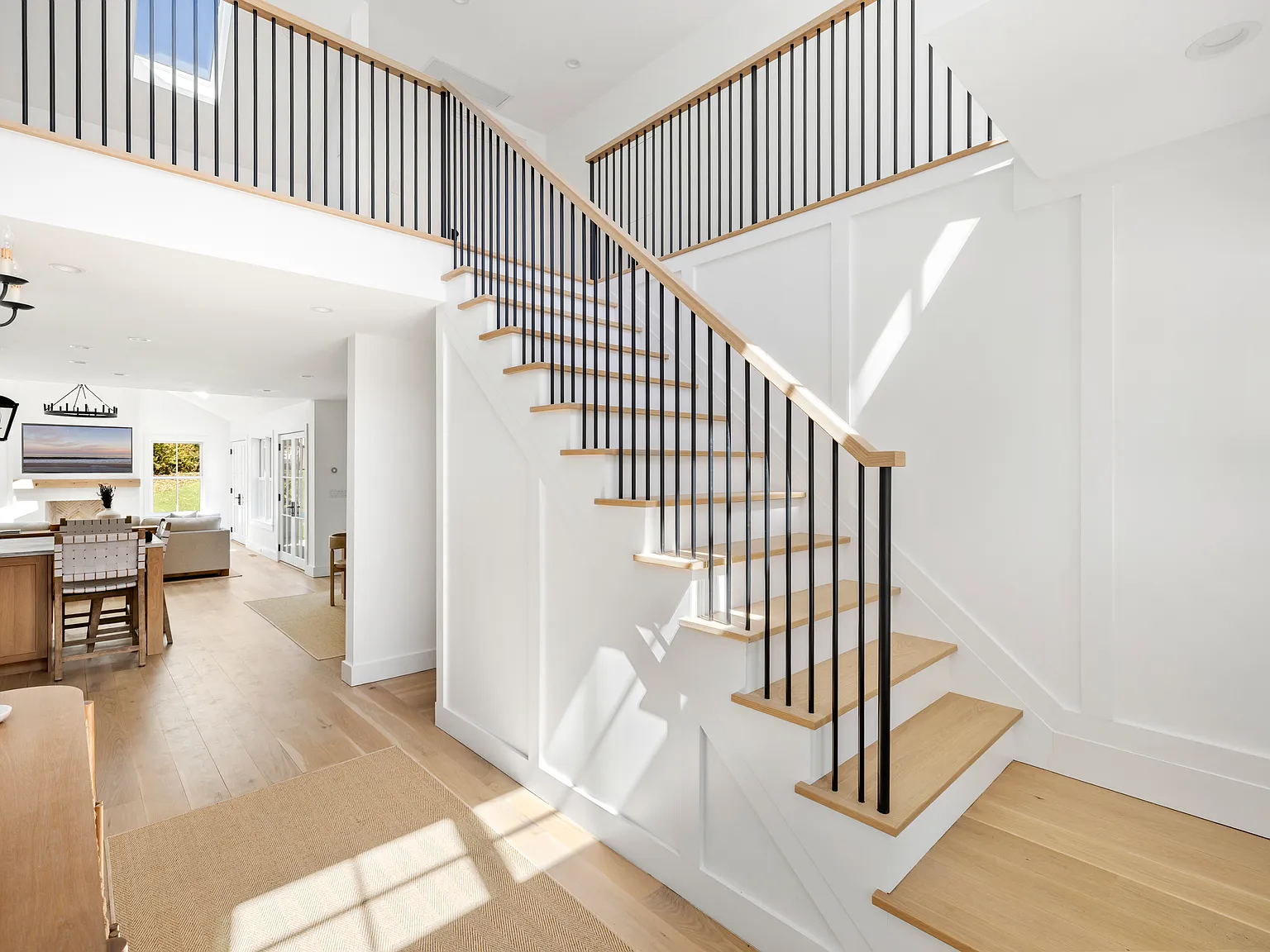 Stylish New Construction Near Ocean Beaches & Village Life — Photo 3