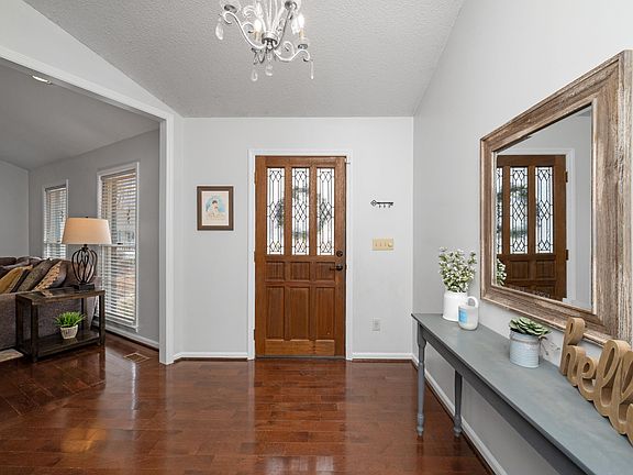 5th image of 2251 Ashley Ln