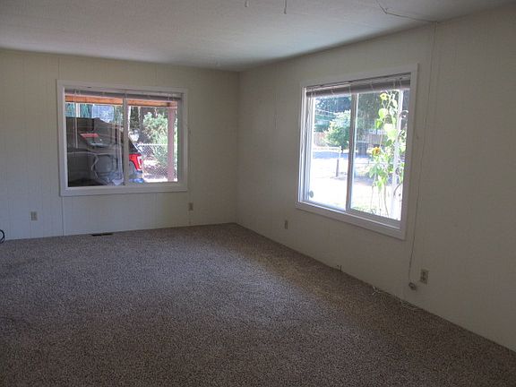 3rd image of 2636 114th Ave SW
