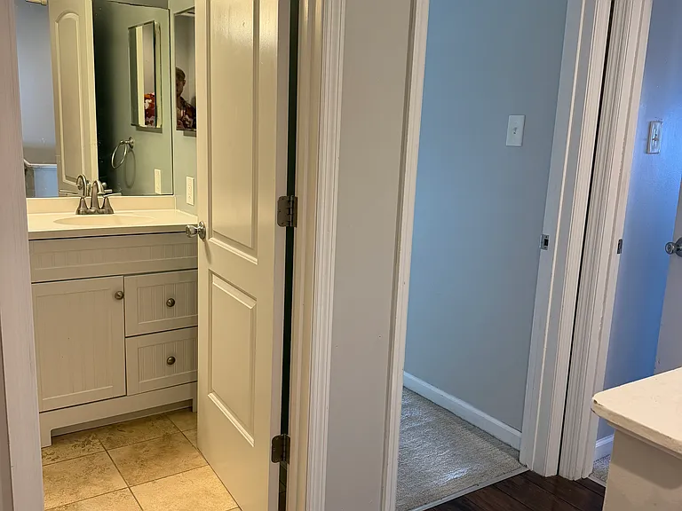 1054 S Kingshighway Blvd #N — Photo 12
