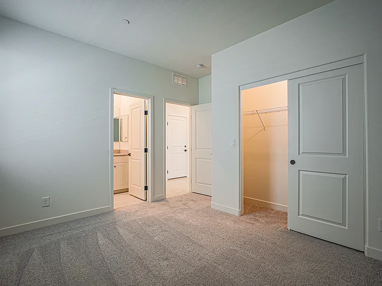 5644 Hill Spire St — Photo 28