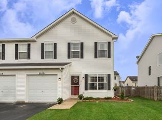 2819 Rebecca Ct, Montgomery, IL 60538