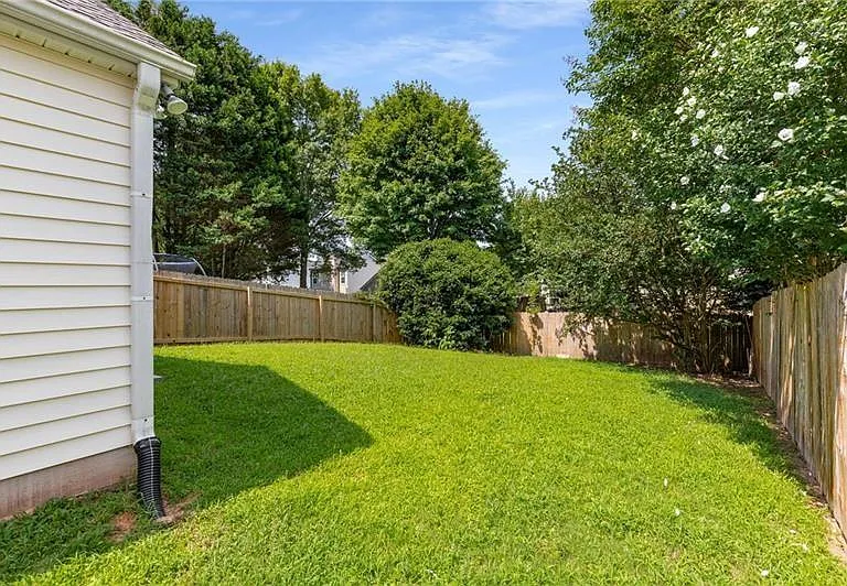 13387 Aventide Ln — Photo 24