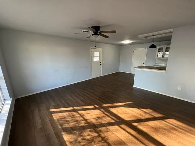19052 E Rogers Dr — Photo 2