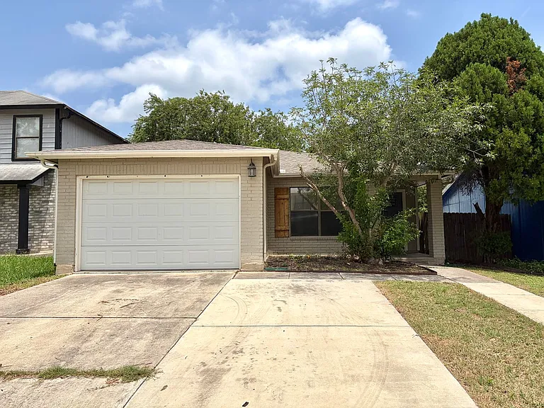 9935 Misty Plain Dr — Photo 2