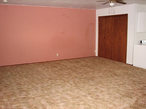 4th image of 920 Shamrock Dr