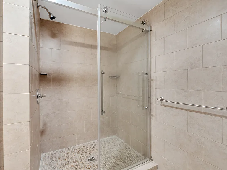 850 Grand Ave #204 — Photo 15