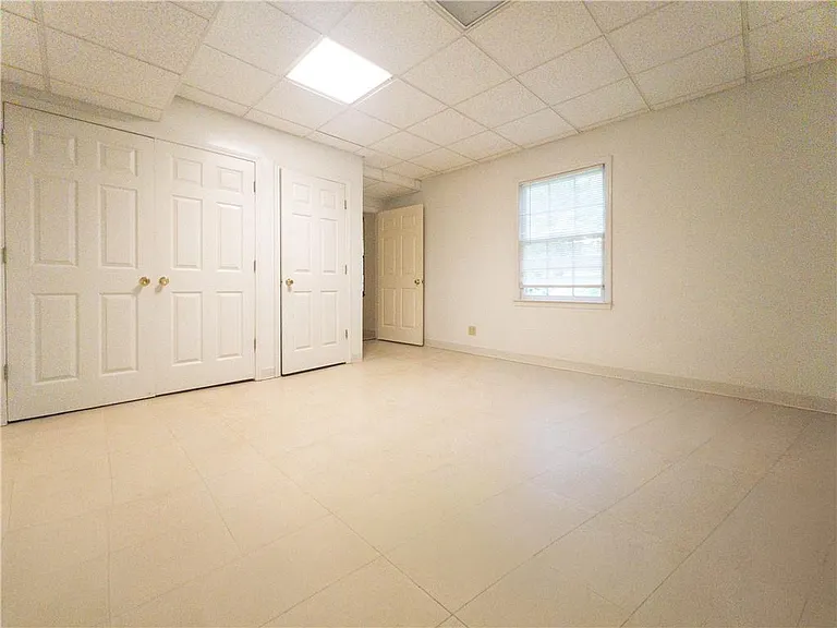 965 Millbrook Ct — Photo 27