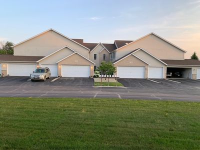 923 Prestwick UNIT 5, Waterford, WI, 53185