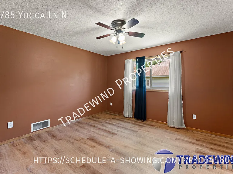 5785 Yucca Ln N — Photo 16
