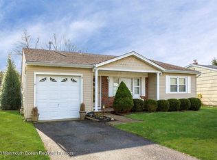 125 Westbrook Dr, Toms River, NJ