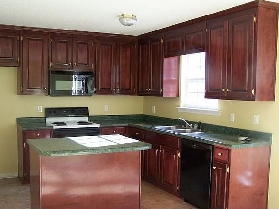 2nd image of 123 S Chattahoochee Dr