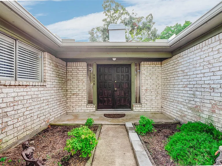 9510 Huntington Way Dr — Photo 5