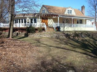 5-18 Canger Pl, Fair Lawn, NJ 07410