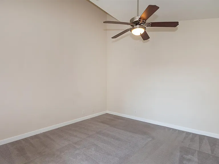 1514 Betty Jo Dr #B — Photo 33