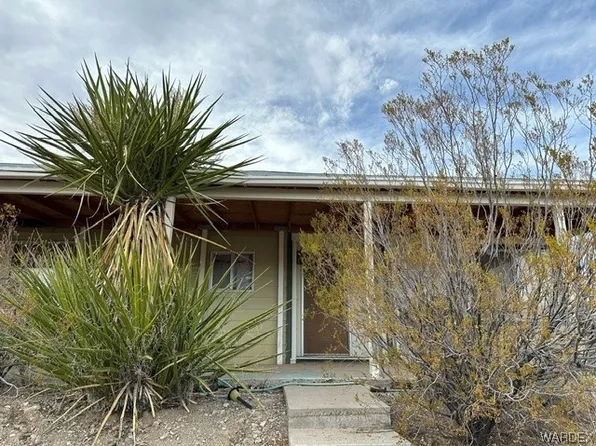 100 Queen Tut Dr, Meadview, AZ 86444