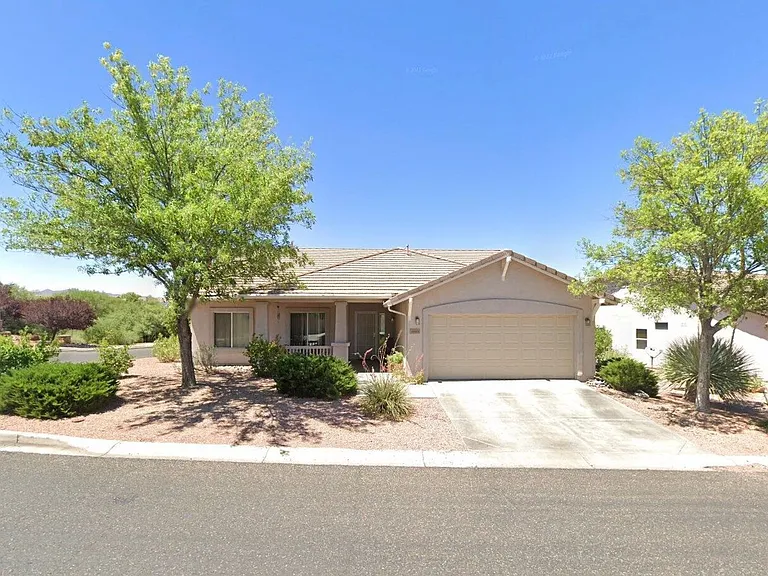 1690 W Wagon Wheel Rd — Photo 1